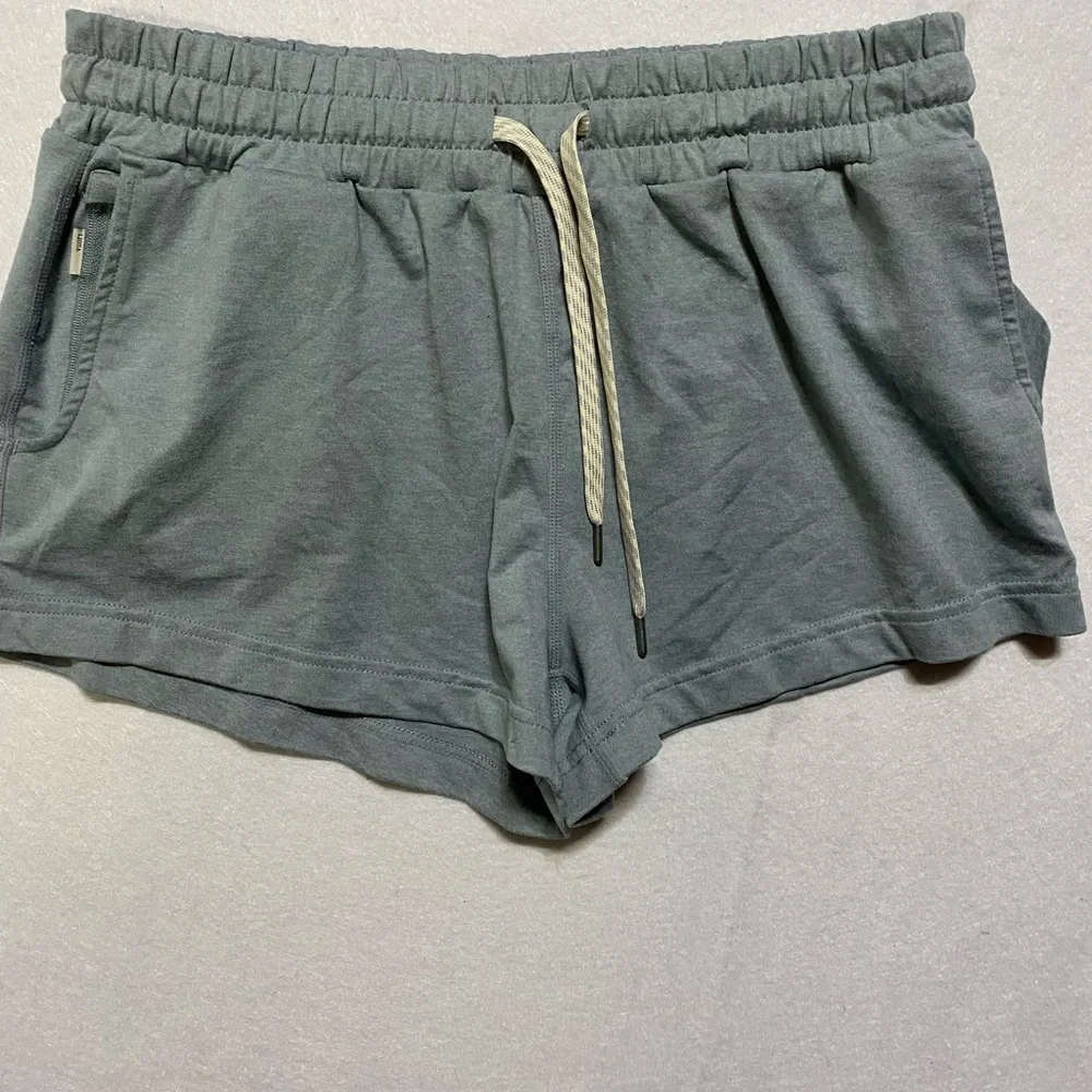 Vuori Halo Performance Shorts Medium - Picture 1 of 8